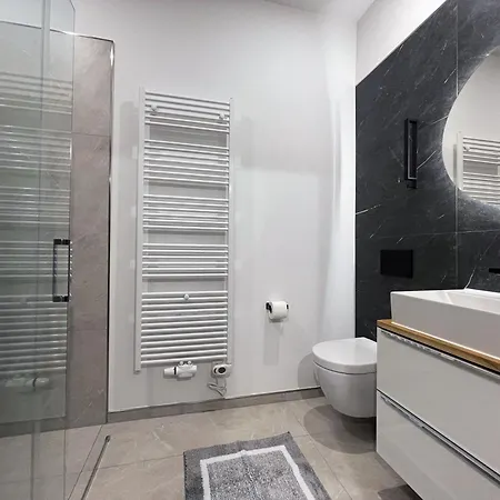 37a Mackenbach