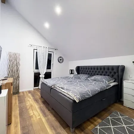 37a Mackenbach